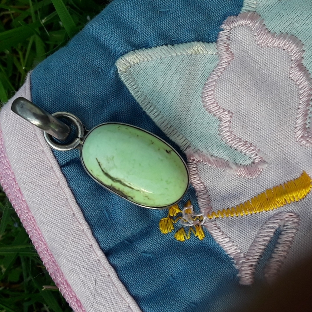 Vtg Lemon Citron Chrysoprase Southwestern silver genuine gemstone pendant boho